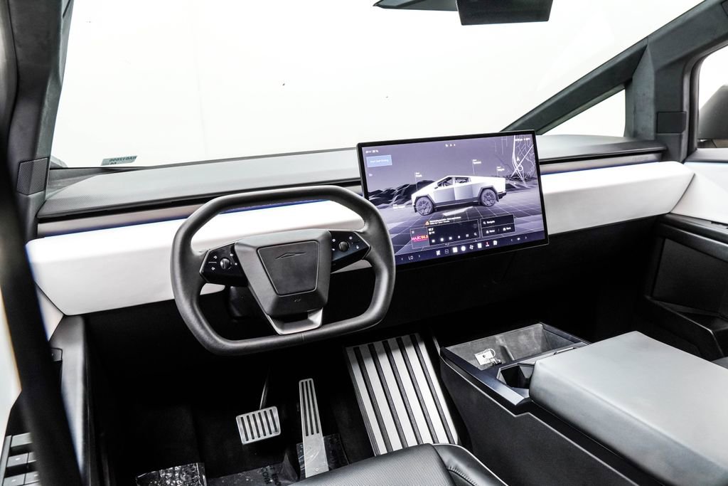 Used 2024 Tesla Cybertruck AWD Crew Cab image 21