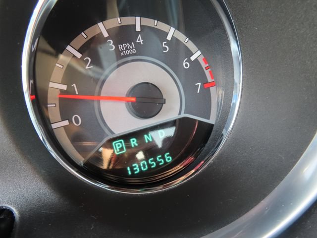 Used 2011 Chrysler 200 Limited FWD image 21