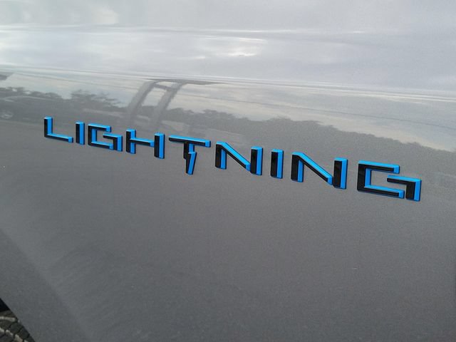 Used 2022 Ford F150 Lightning Lariat w/ Tow Technology Package AWD/4WD image 29