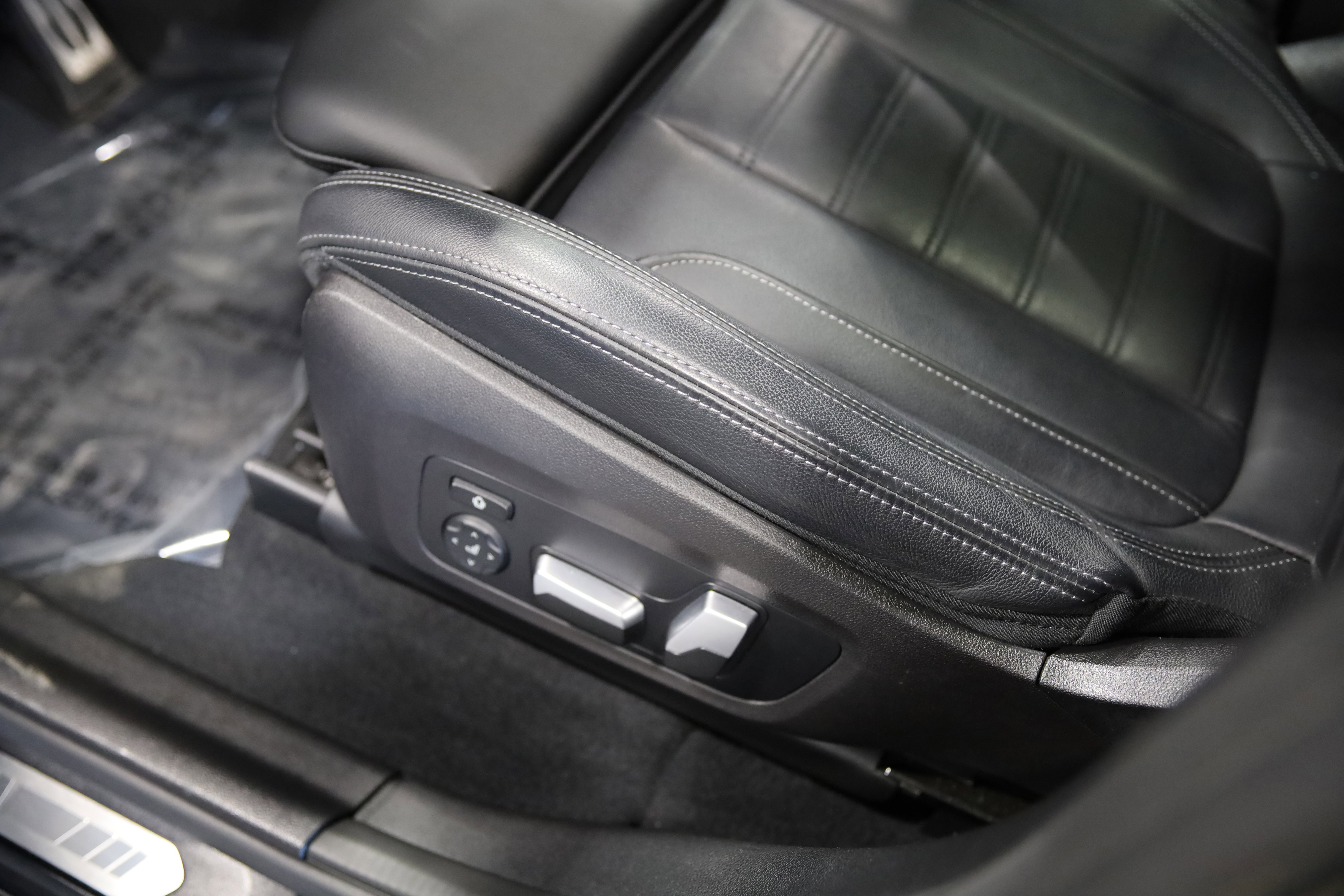 Used 2022 BMW X4 M AWD/4WD image 18