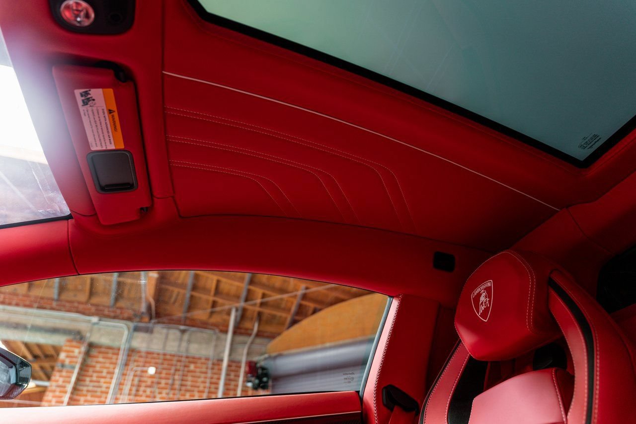 Used 2022 Lamborghini Aventador Countach AWD/4WD image 16