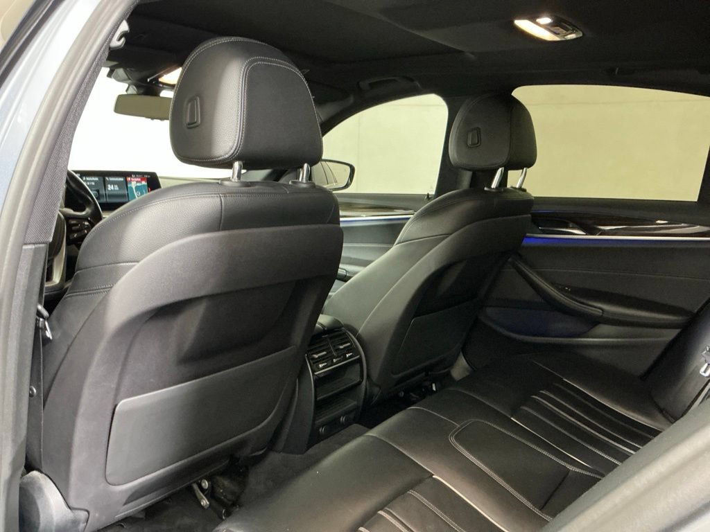 Used 2018 BMW 530e w/ Premium Package 2 RWD image 25