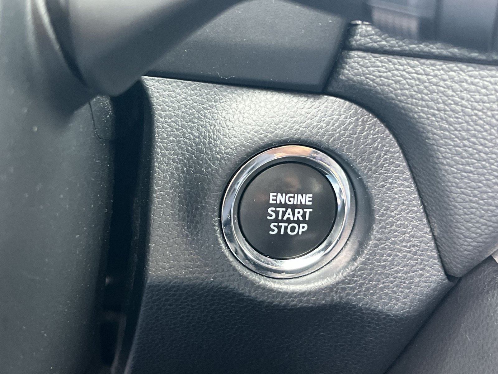 Used 2023 Toyota RAV4 XLE Premium AWD/4WD image 29