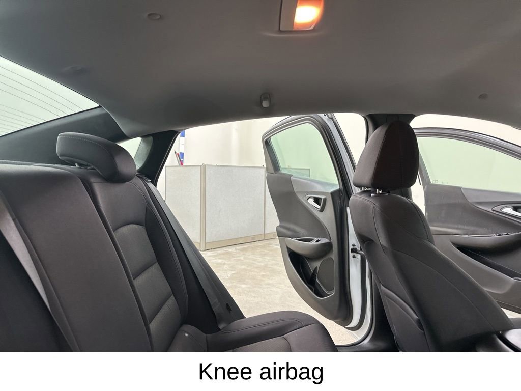 Used 2022 Chevrolet Malibu RS image 27