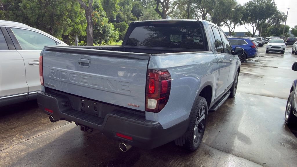 Used 2024 Honda Ridgeline Sport image 8