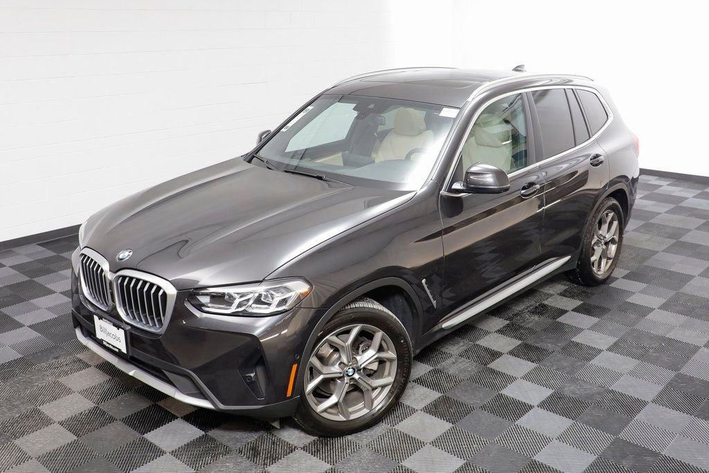 Certified 2023 BMW X3 xDrive30i w/ Premium Package image 2