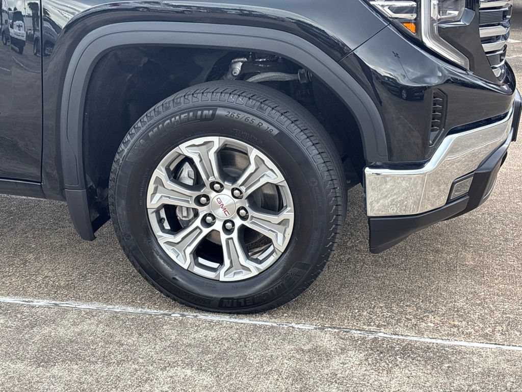 Used 2024 GMC Sierra 1500 SLT RWD image 8