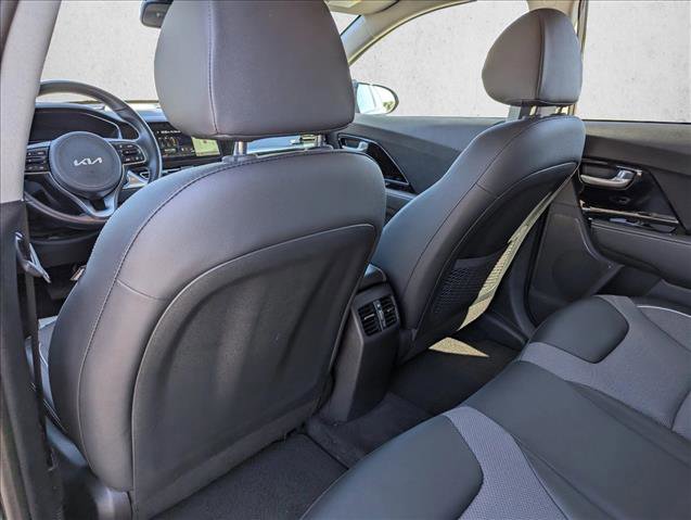 Used 2022 Kia Niro EX image 25
