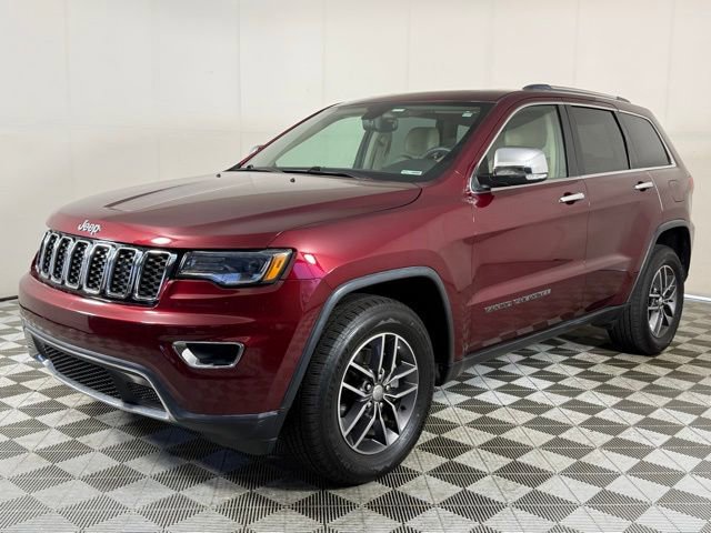 Used 2017 Jeep Grand Cherokee Limited w/ Luxury Group II image 2