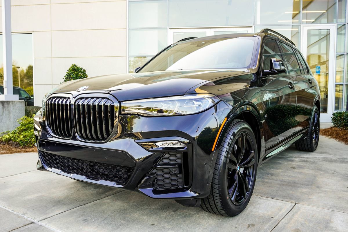 Used 2022 BMW X7 xDrive40i w/ M Sport Package image 8