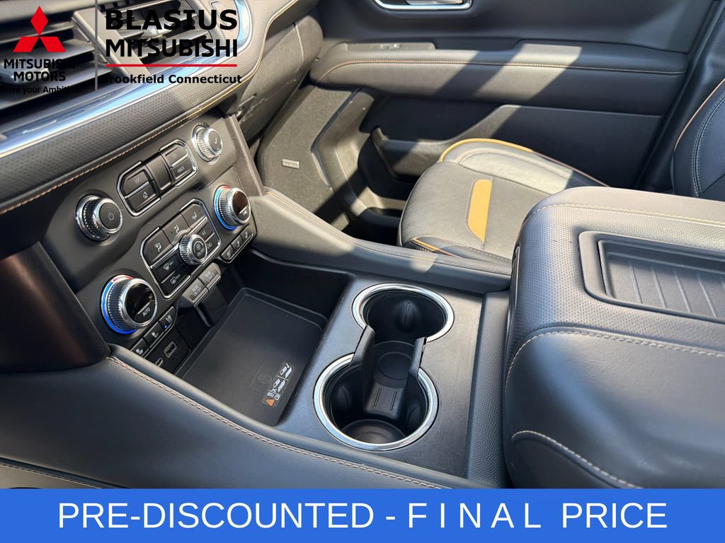 Used 2023 GMC Yukon AT4 w/ AT4 Premium Package AWD/4WD image 29