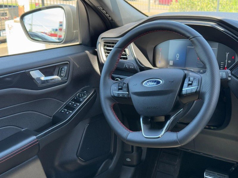 Used 2024 Ford Escape ST-Line w/ Tech Pack #1 AWD/4WD image 12