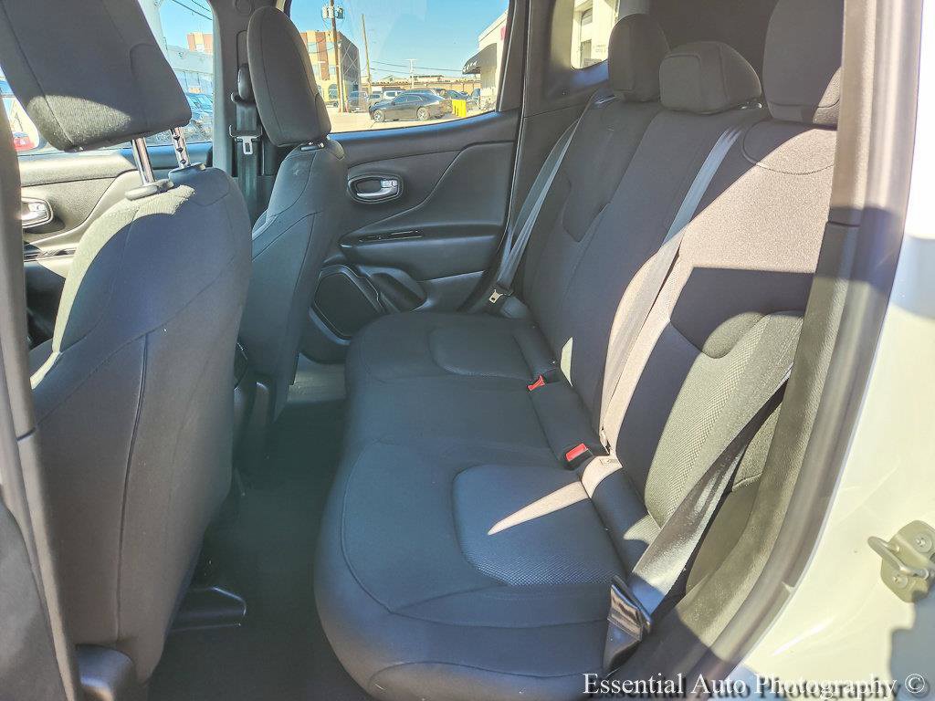 Certified 2023 Jeep Renegade Latitude AWD/4WD image 13