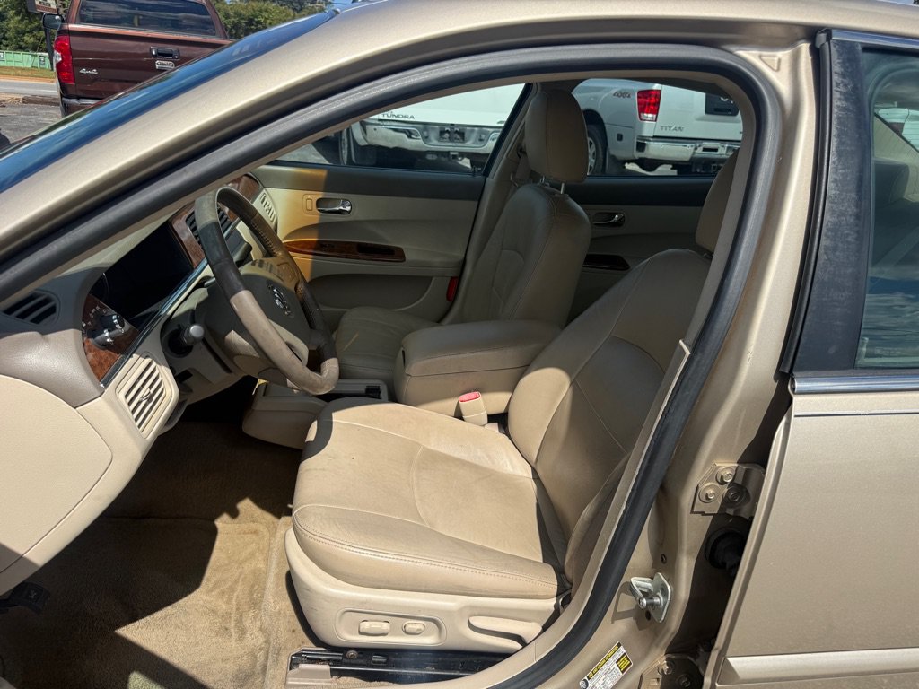 Used 2005 Buick LaCrosse CX w/ Silver Convenience Package FWD image 9