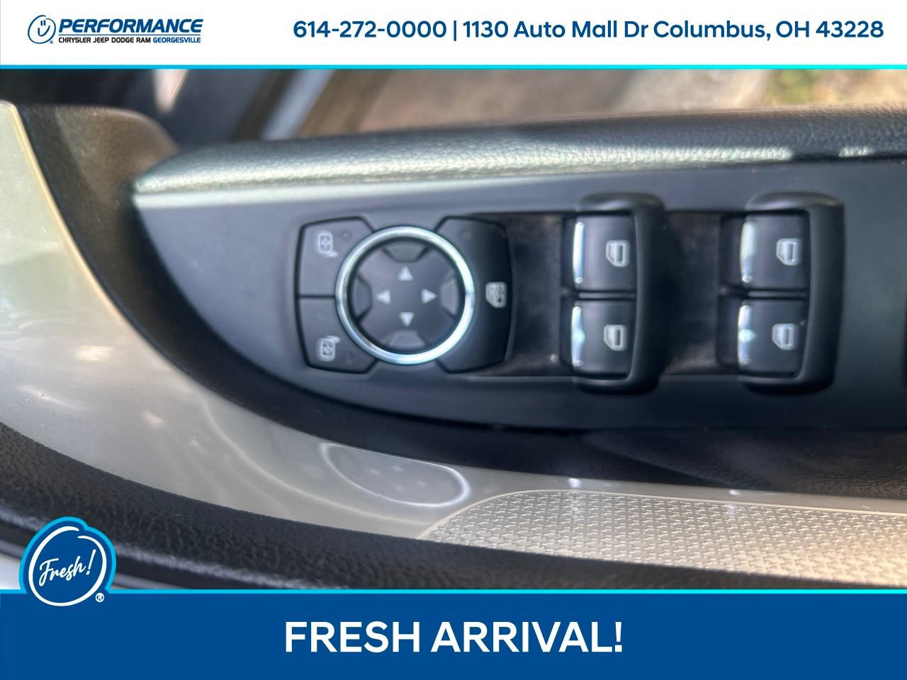 Used 2017 Ford Explorer XLT w/ Equipment Group 202A AWD/4WD image 17