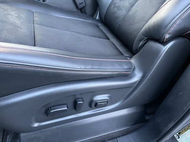 Used 2021 Nissan Titan PRO-4X image 11