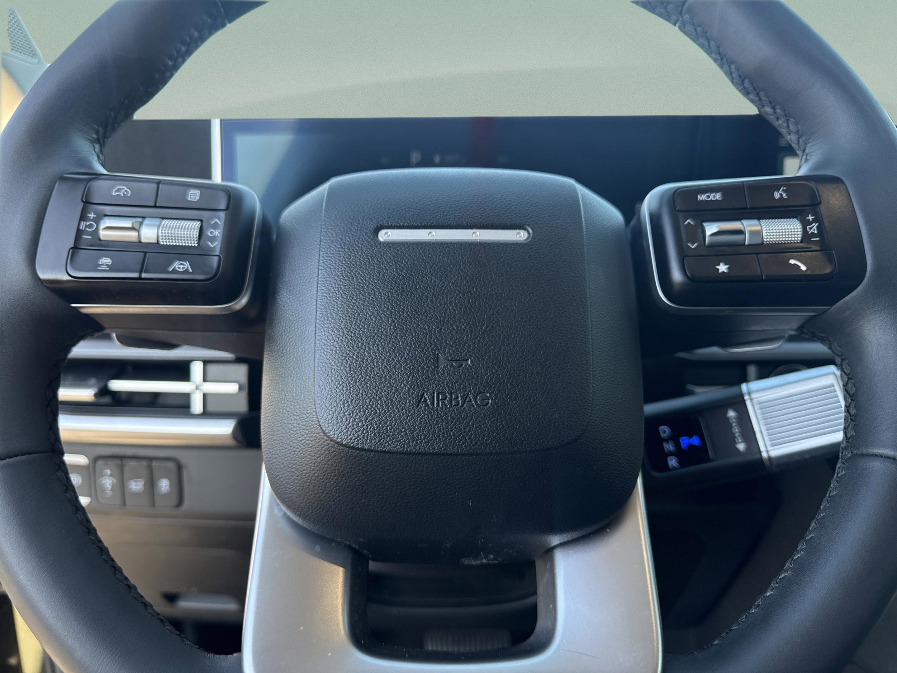 Used 2024 Hyundai Santa Fe SEL image 14