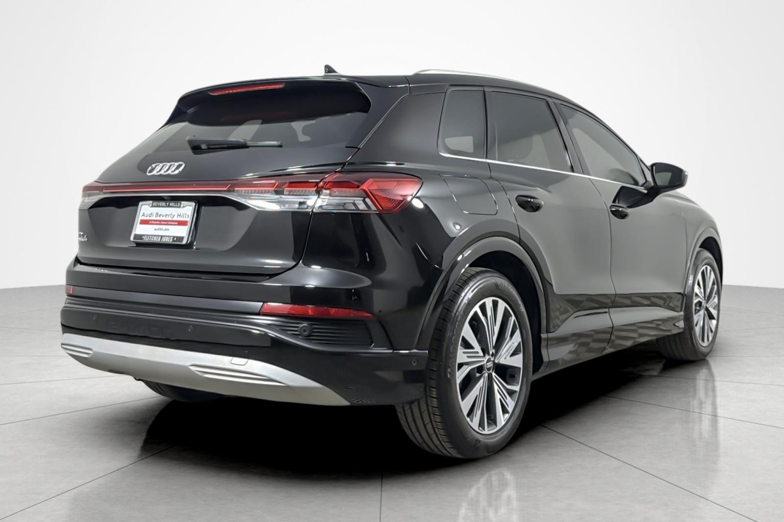 Certified 2023 Audi Q4 e-tron Premium w/ Premium Plus RWD image 5