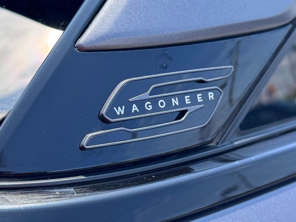 New 2025 Jeep Wagoneer S Limited image 11