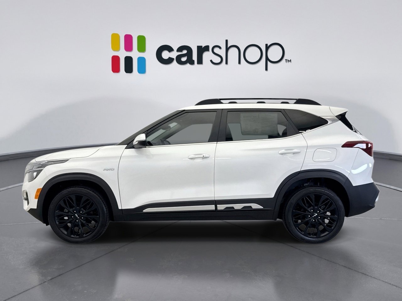 Used 2022 Kia Seltos Nightfall Edition image 2