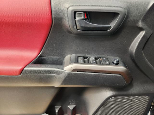 Used 2022 Toyota Tacoma SR5 w/ Technology Package image 17