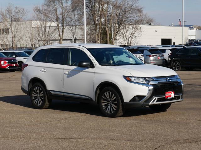 Used 2019 Mitsubishi Outlander ES image 1