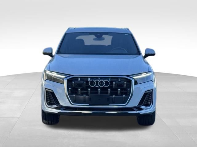 Used 2025 Audi Q7 2.0T Premium w/ Convenience Package image 2