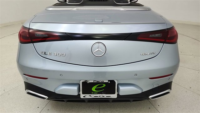 Used 2025 Mercedes-Benz CLE 300 4MATIC Cabriolet image 11