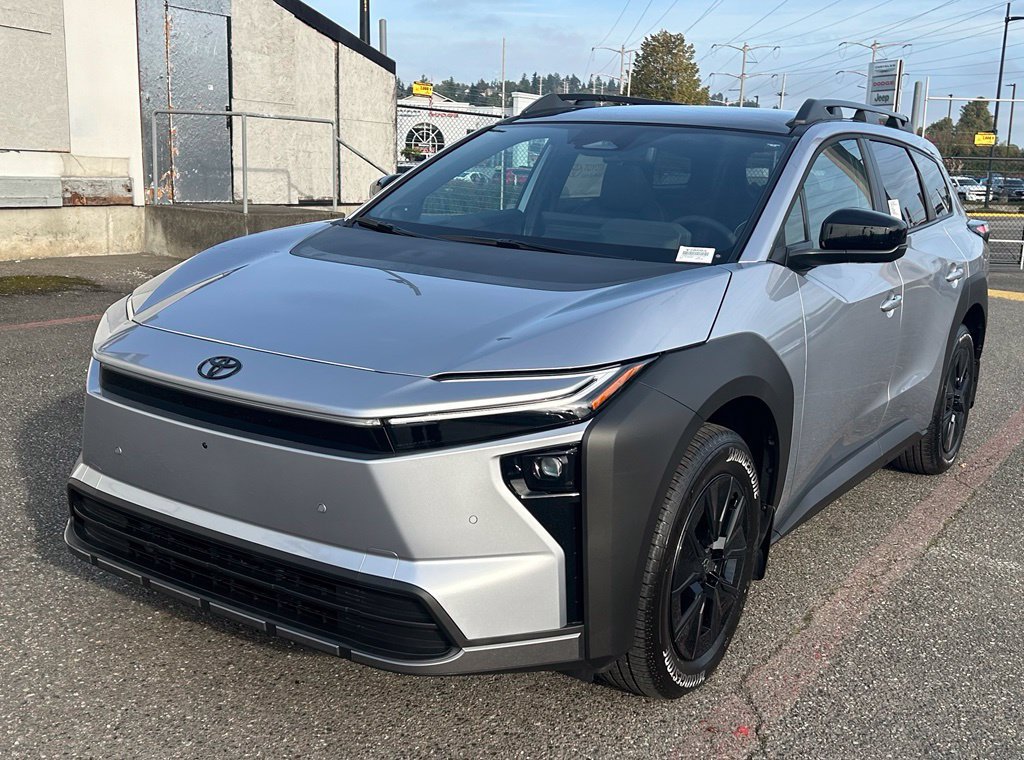 New 2027 Toyota bZ Woodland AWD/4WD image 1