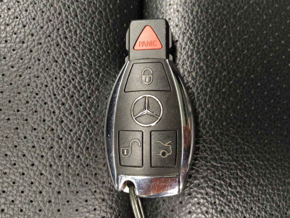 Used 2019 Mercedes-Benz GLC 300 4MATIC image 32