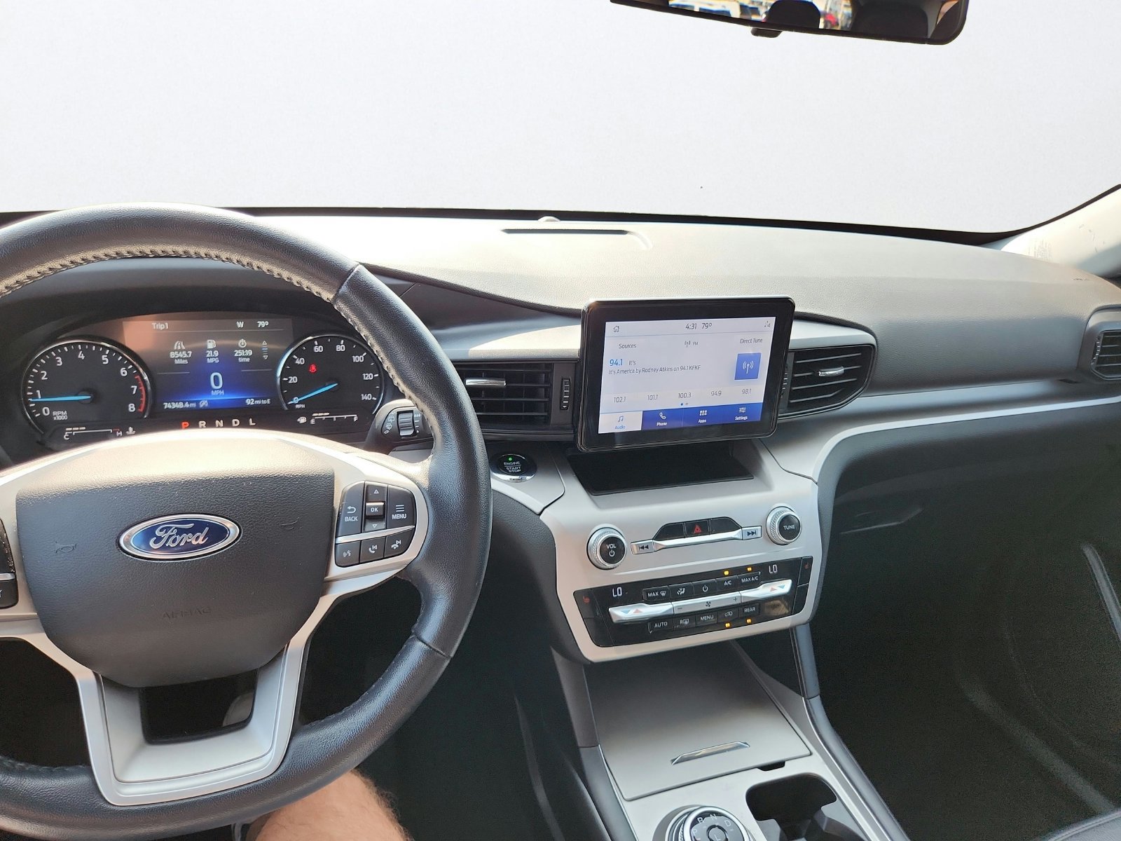 Used 2021 Ford Explorer XLT AWD/4WD image 19