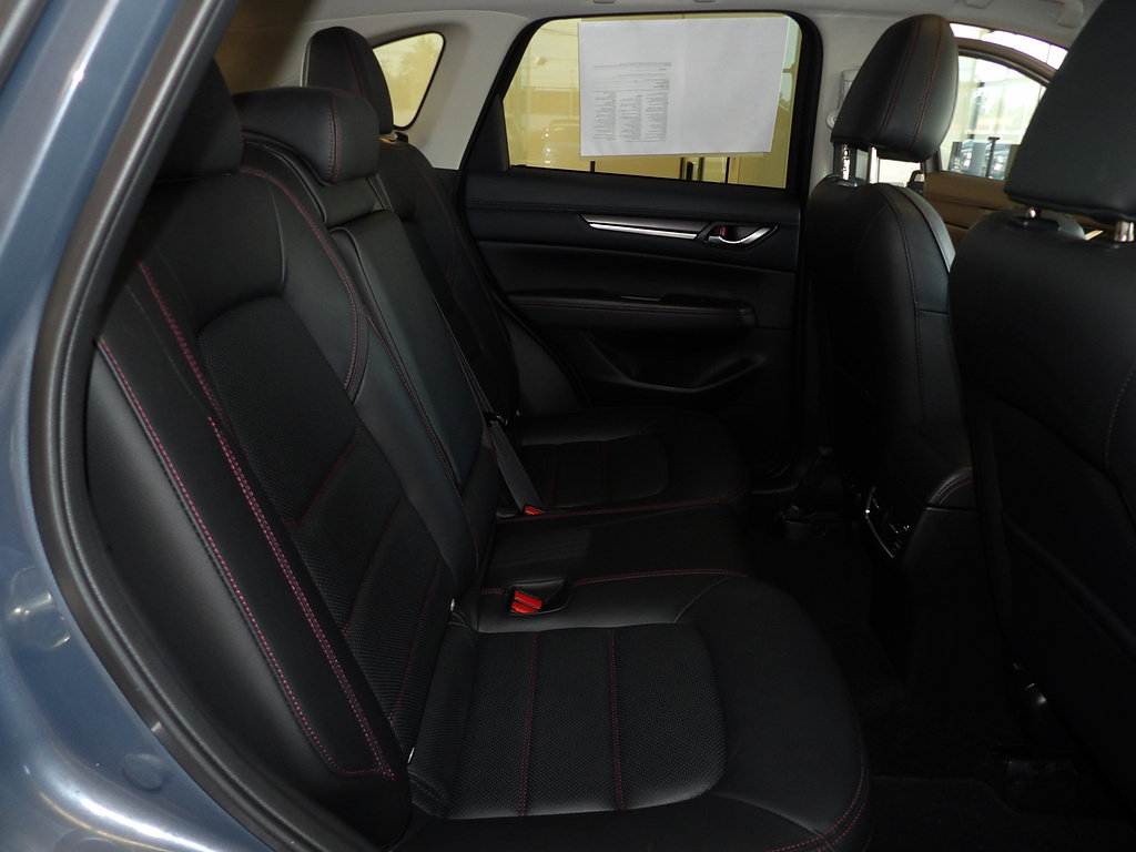 Certified 2025 MAZDA CX-5 Carbon Edition AWD/4WD image 18