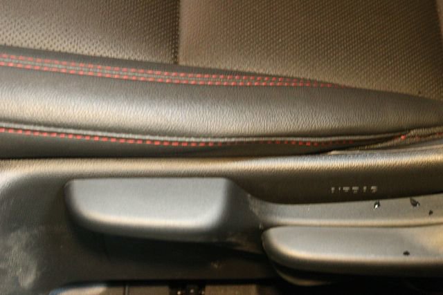 Certified 2025 Chevrolet Trax RS w/ Sunroof Package image 16