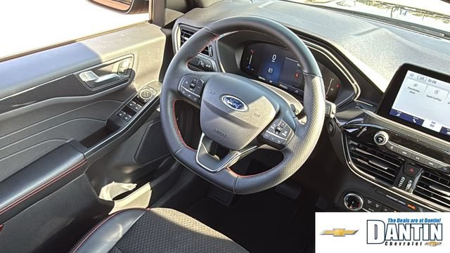 Used 2025 Ford Escape ST-Line FWD image 8