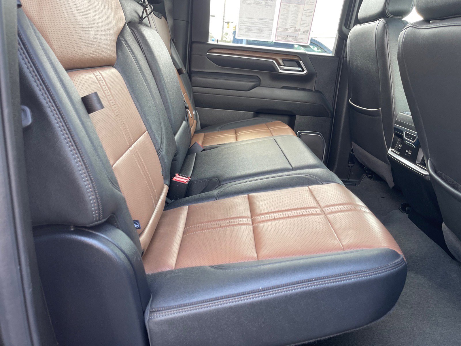 Used 2025 Chevrolet Silverado 2500 High Country w/ High Country Premium Package image 17