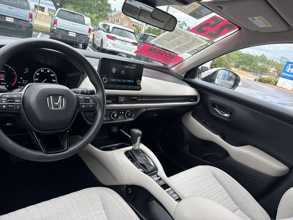 Certified 2025 Honda HR-V LX image 23