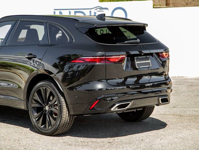 New 2026 Jaguar F-PACE R-Dynamic S AWD/4WD image 10