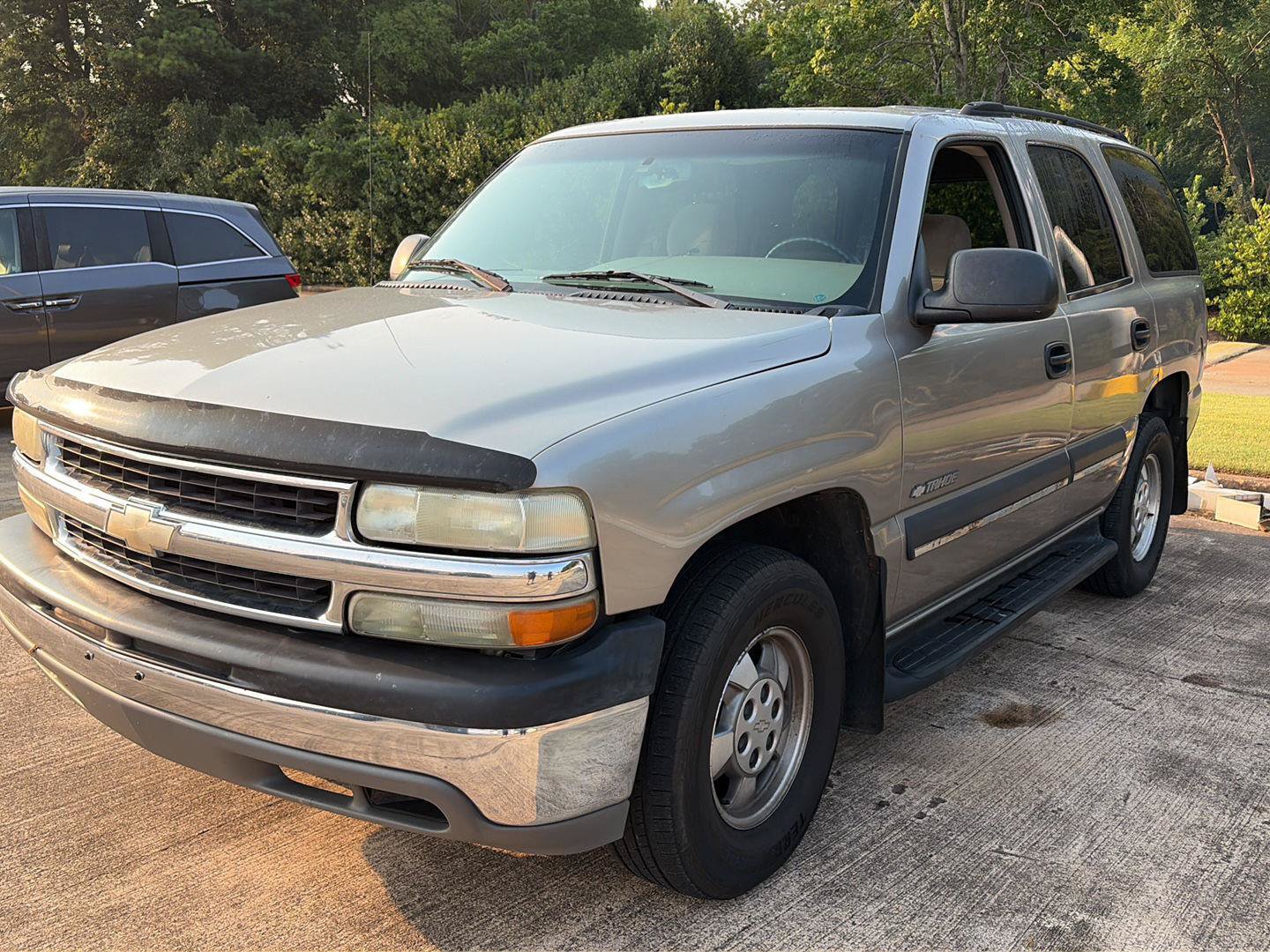 Used 2003 Chevrolet Tahoe LS RWD image 1