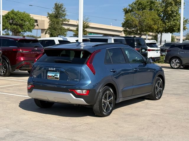 Used 2024 Kia Niro EX FWD image 5