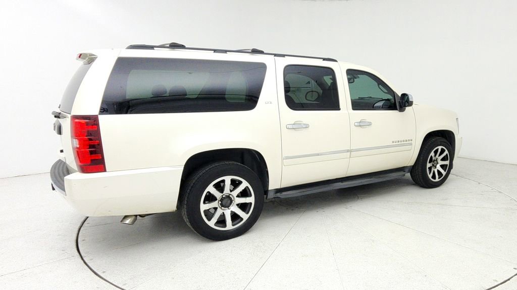 Used 2013 Chevrolet Suburban LTZ image 8