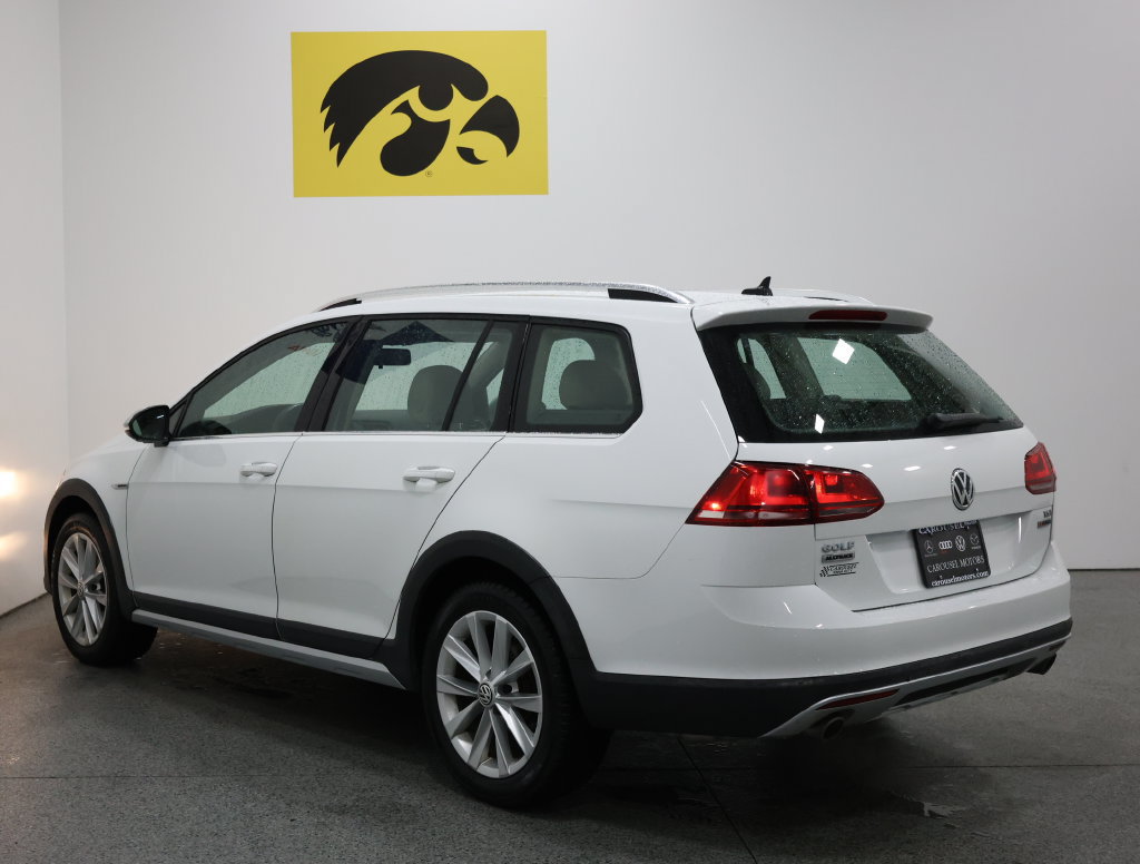 Used 2017 Volkswagen Golf Alltrack S AWD/4WD image 9