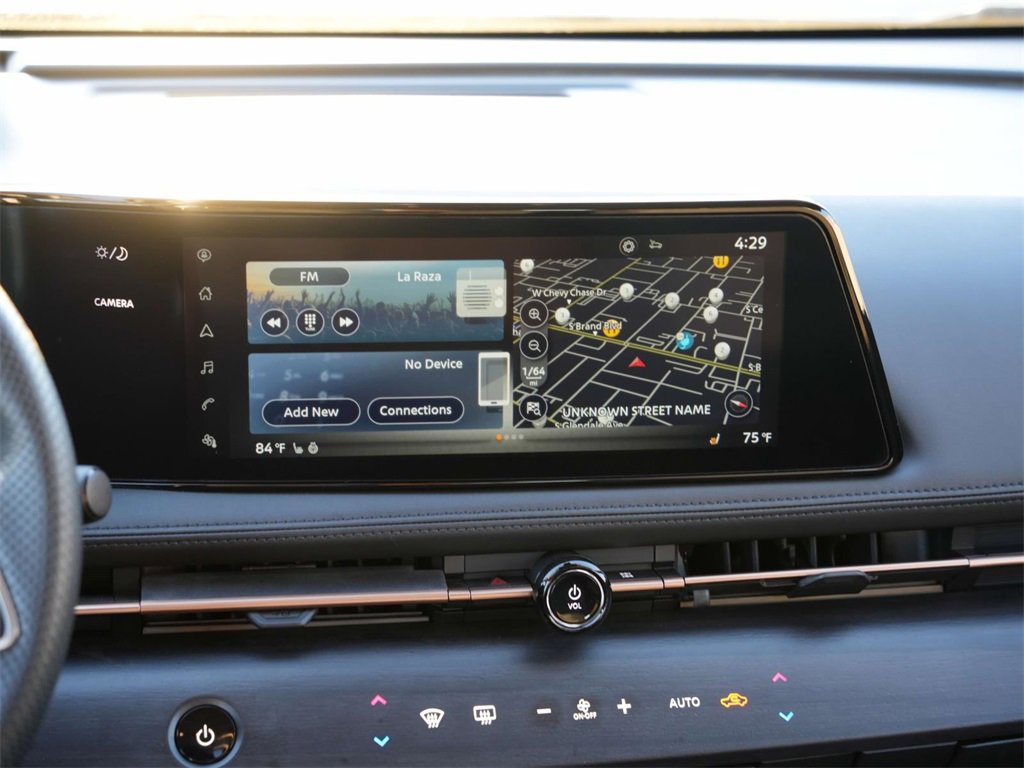 Used 2024 Nissan Ariya AWD image 14