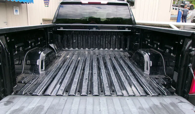 Used 2019 Chevrolet Silverado 1500 Custom w/ Custom Convenience Package AWD/4WD image 10