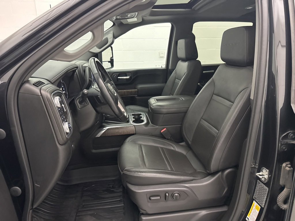 Used 2020 GMC Sierra 3500 Denali w/ Denali Ultimate Package image 29