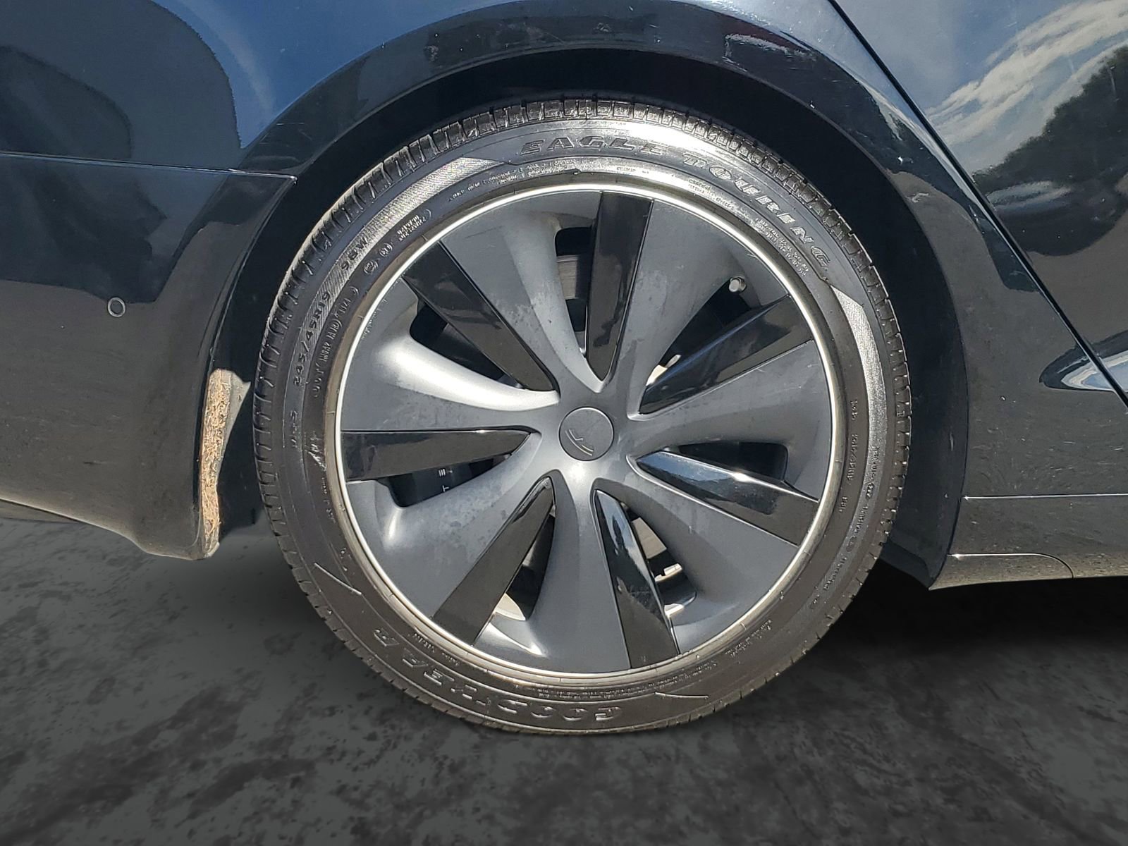 Used 2021 Tesla Model S Long Range Plus image 5