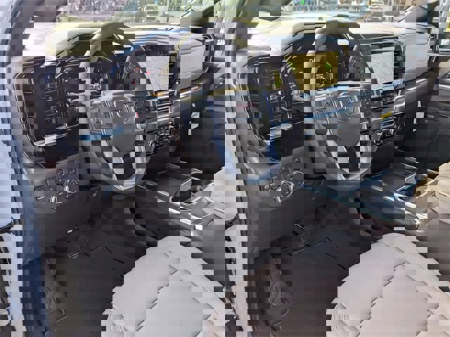 New 2026 GMC Sierra 2500 SLT w/ SLT Premium Package image 17