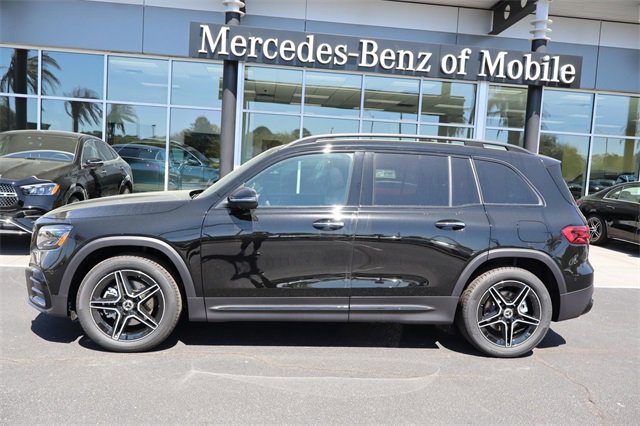 New 2025 Mercedes-Benz GLB 250