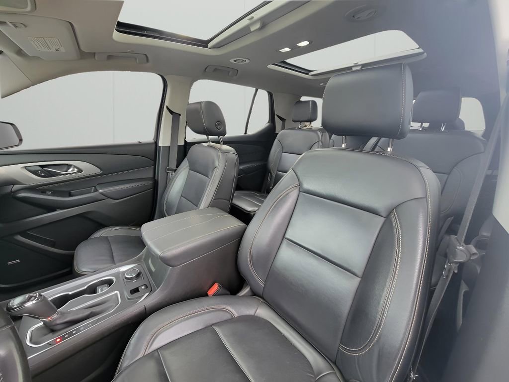 Used 2019 Chevrolet Traverse LT w/ LT Premium Package image 11