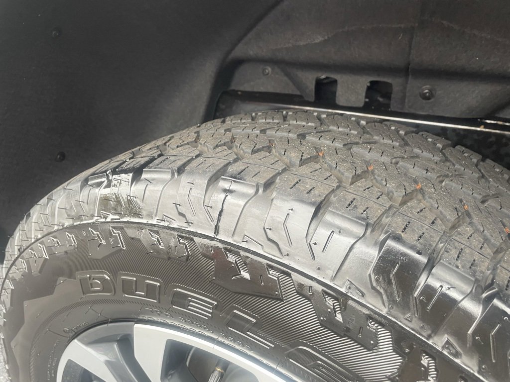 Certified 2024 GMC Canyon AT4 w/ Technology Package image 10