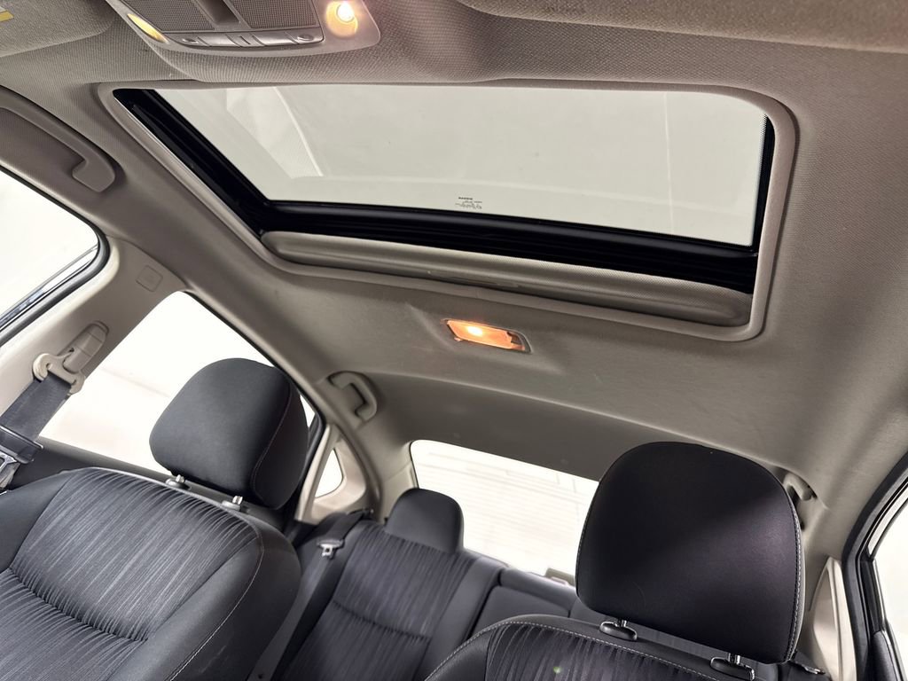 Used 2019 Nissan Sentra SV w/ Special Edition Package FWD image 20